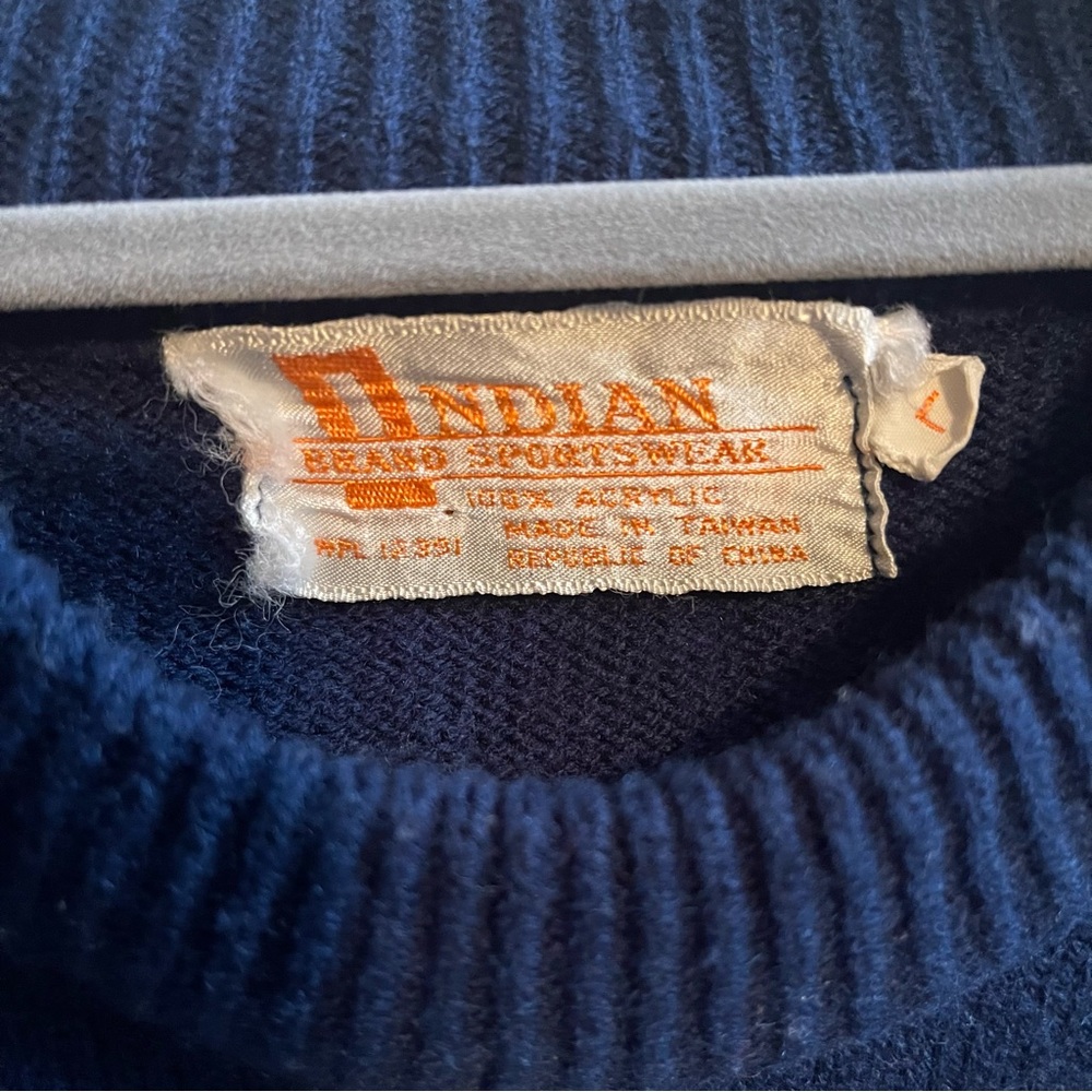 Vintage women’s sweater - Picture 3 of 5